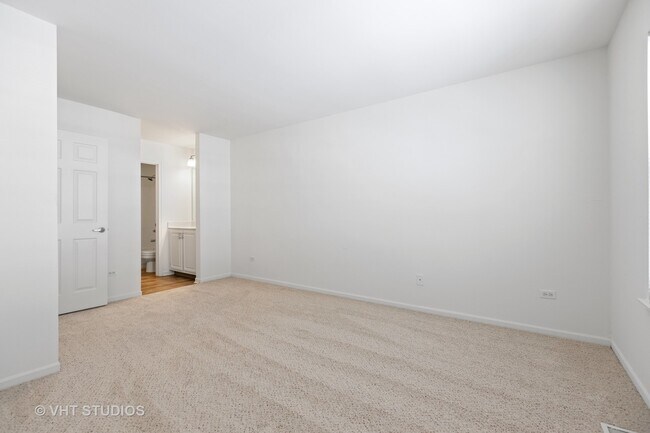 Building Photo - 354 Schubert Ct