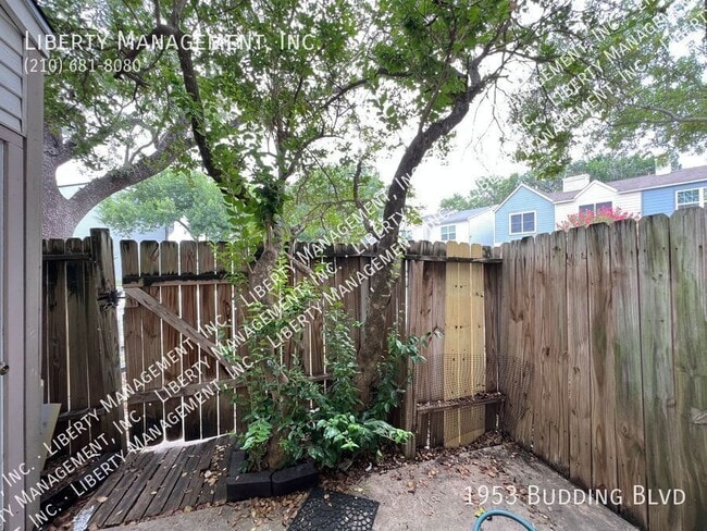 Building Photo - 1953 Budding Blvd