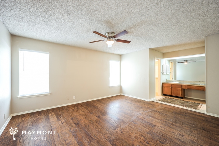 Building Photo - 4707 Pebble Glen