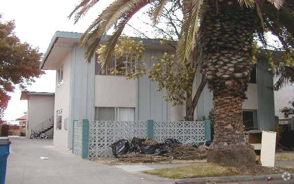 Primary Photo - 333 Grand Blvd