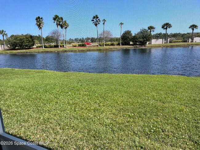 Building Photo - 1895 Bayhill Dr