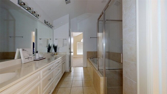 Building Photo - 8715 Meadowcroft Dr