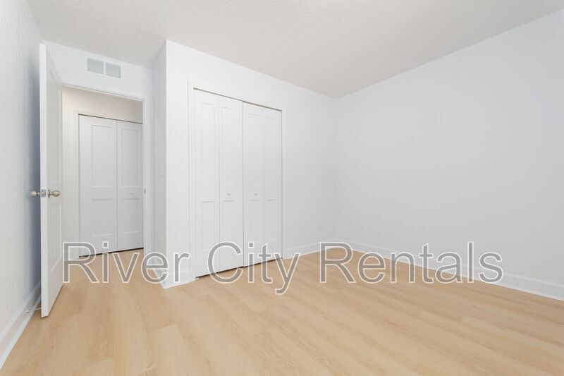 Building Photo - 7156 Duke St