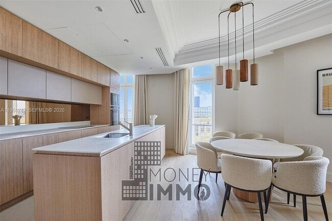 Building Photo - 9 Avenue Frederic Le Play Ave