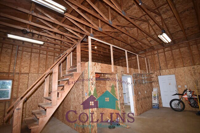 Building Photo - 13233 Ridge Rd