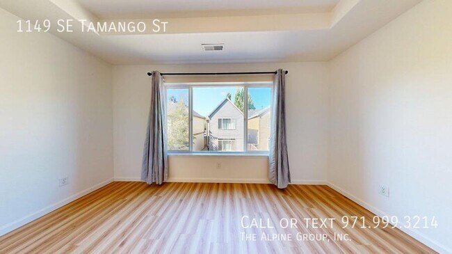 Building Photo - 1149 SE Tamango St