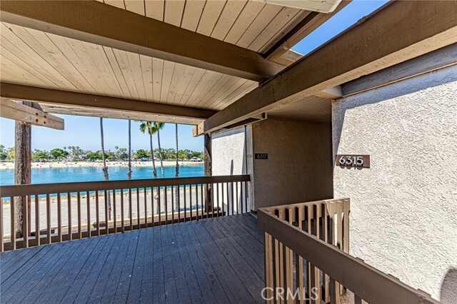 Building Photo - 6315 Marina Pacifica Dr S