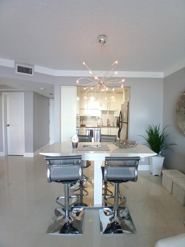 Building Photo - 1830 Embassy Dr