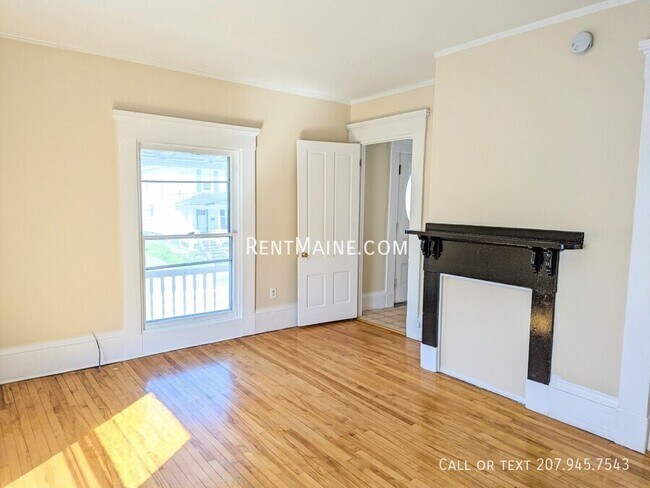 Building Photo - 22 E Summer St