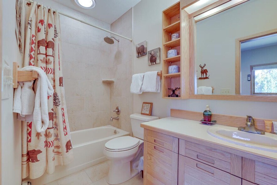 Building Photo - 91400 Ryan Gulch Rd