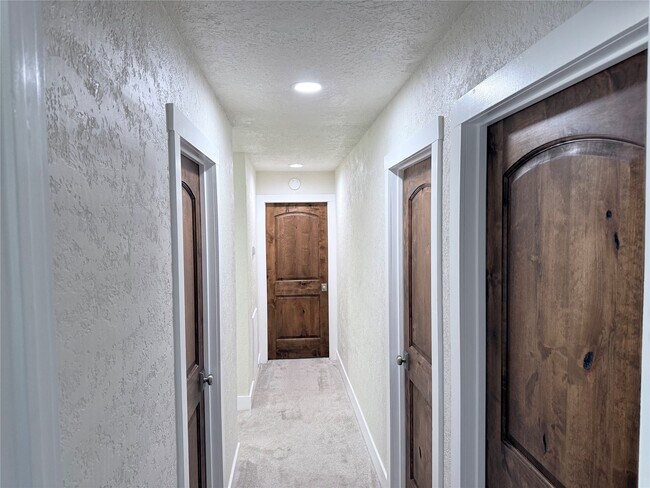 Building Photo - 4012 Chile Dr