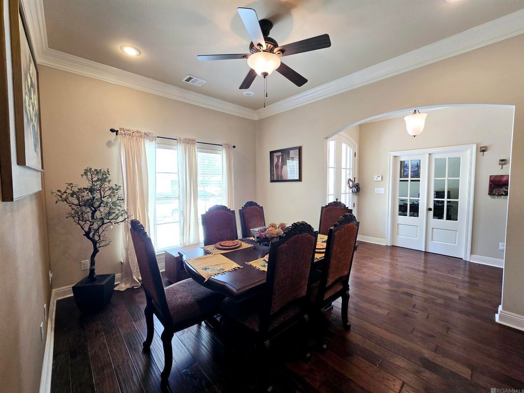 Building Photo - 18258 River Landing Dr