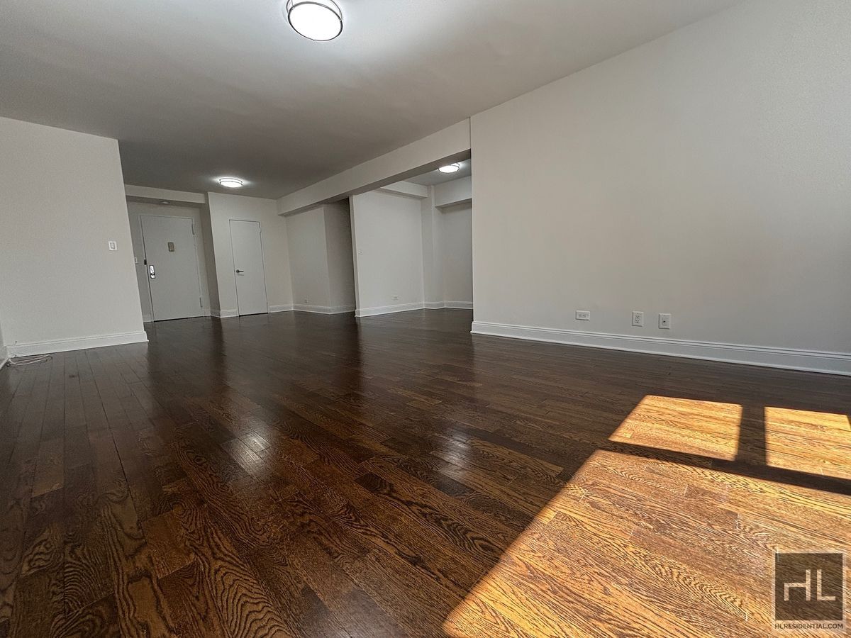 Building Photo - EAST 57 STREET