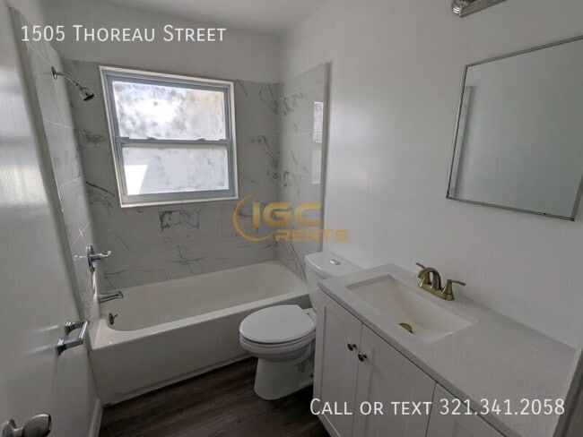 Building Photo - 1505 Thoreau St