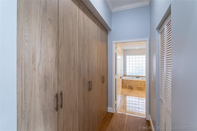 Building Photo - 15683 Cypress Park Dr