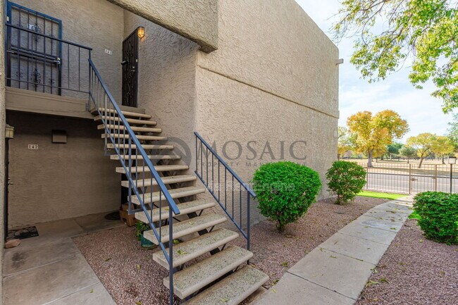 Building Photo - 4444 E Paradise Vlg Pkwy S