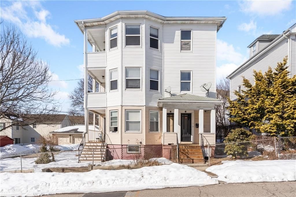 Building Photo - 19 Vale St