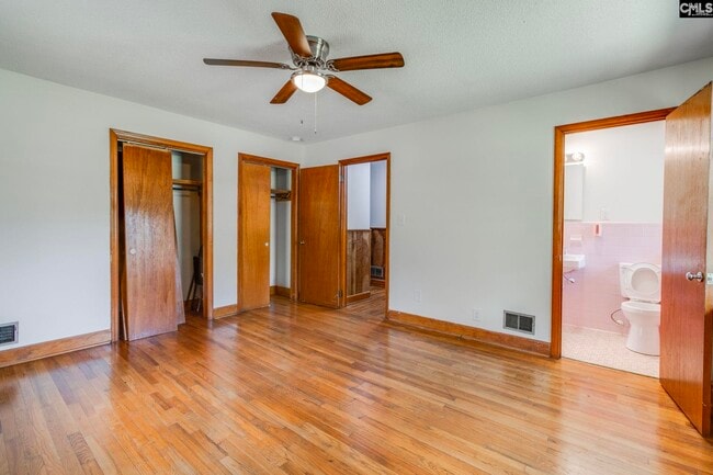 Building Photo - 120 McRae St