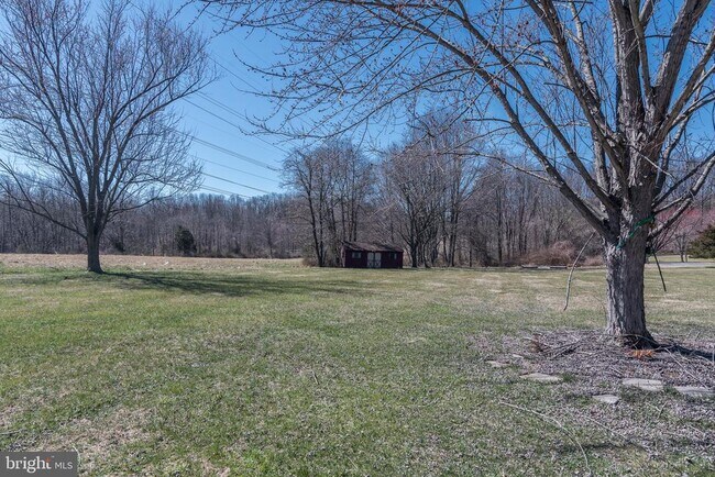 Building Photo - 19900 Belle Chase Dr