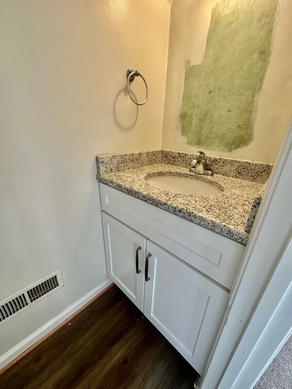 Building Photo - 1552 Terrace Rd SW