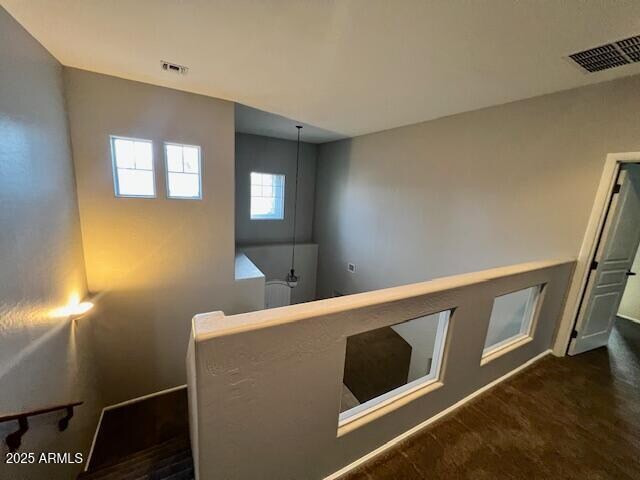 Building Photo - 10618 W Lone Cactus Dr