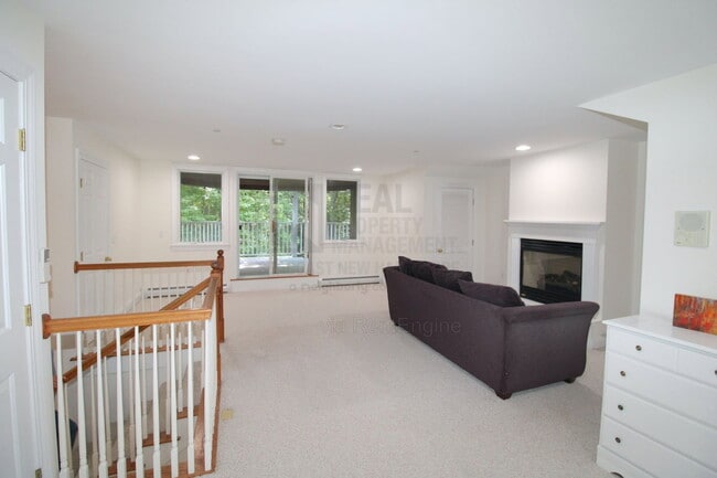 Building Photo - 67 Clearwater Dr