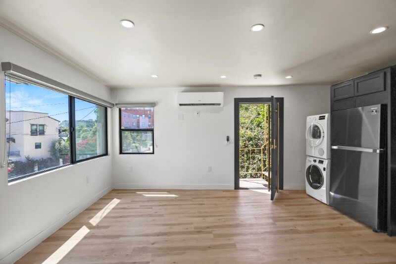 Building Photo - 1139 Bellevue Ave