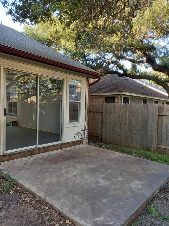 Building Photo - 2018 Old Ml Rd