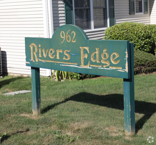 Rivers Edge Apartments 962 S Main St Plantsville CT 06479 Apartment