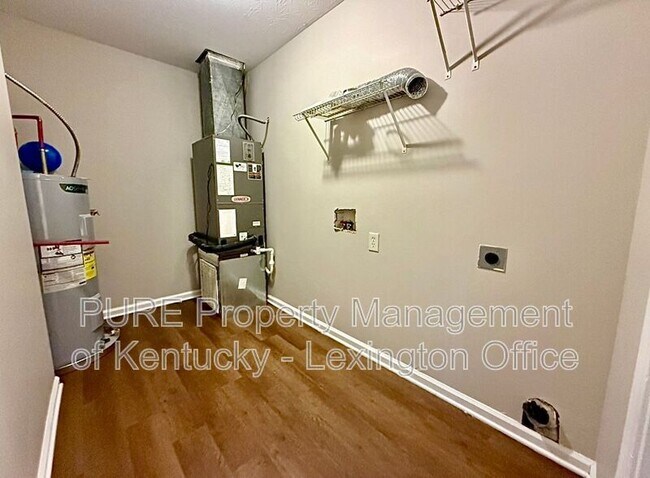 Building Photo - 137 Grinder Ct