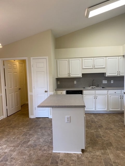 spacious kitchen - 3923 Cloverwood Meadow Ln