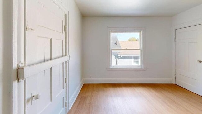 Building Photo - 588 Brown St