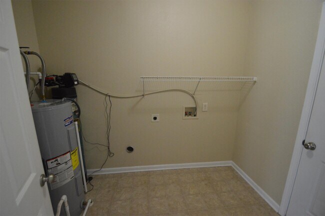 Building Photo - 2724 Winding Creek Ln