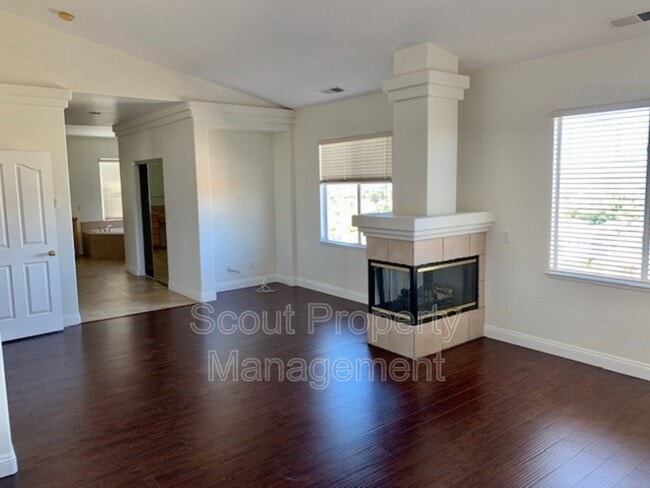 Building Photo - 33454 Twin Hills Way