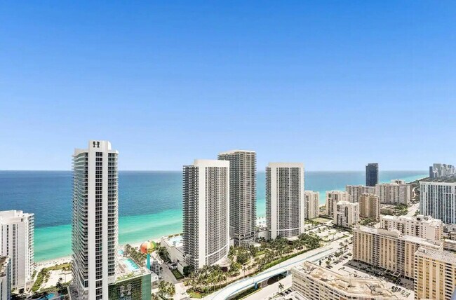 Building Photo - 4010 S Ocean Dr