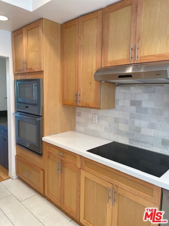 Building Photo - 4338 Redwood Ave