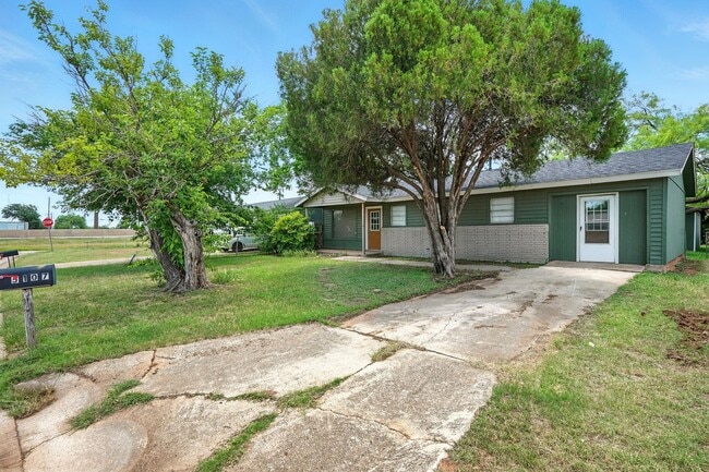Building Photo - 5107 Durango Dr