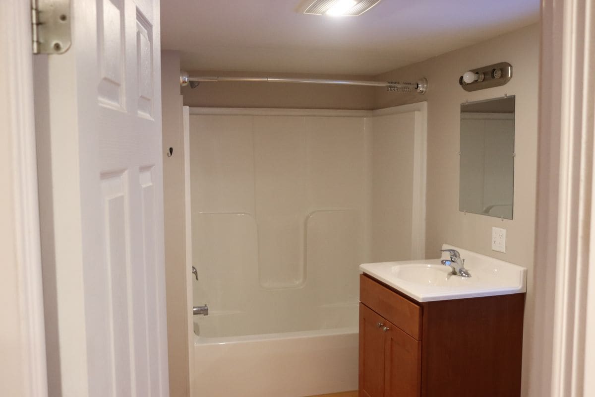 Building Photo - 311 Main St