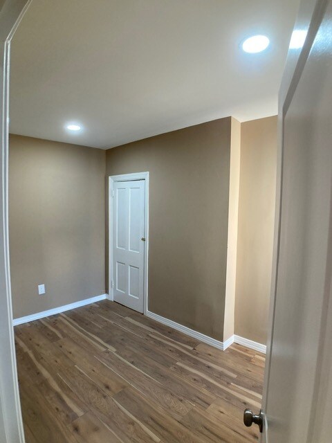 Building Photo - 4523 Parrish St