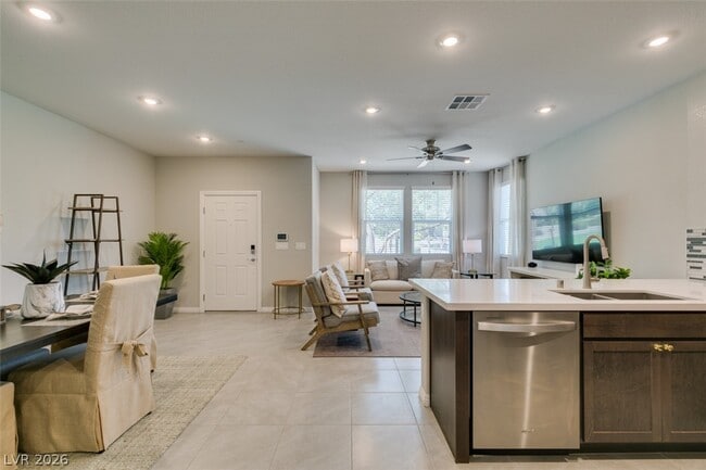 Building Photo - 477 Ylang Pl