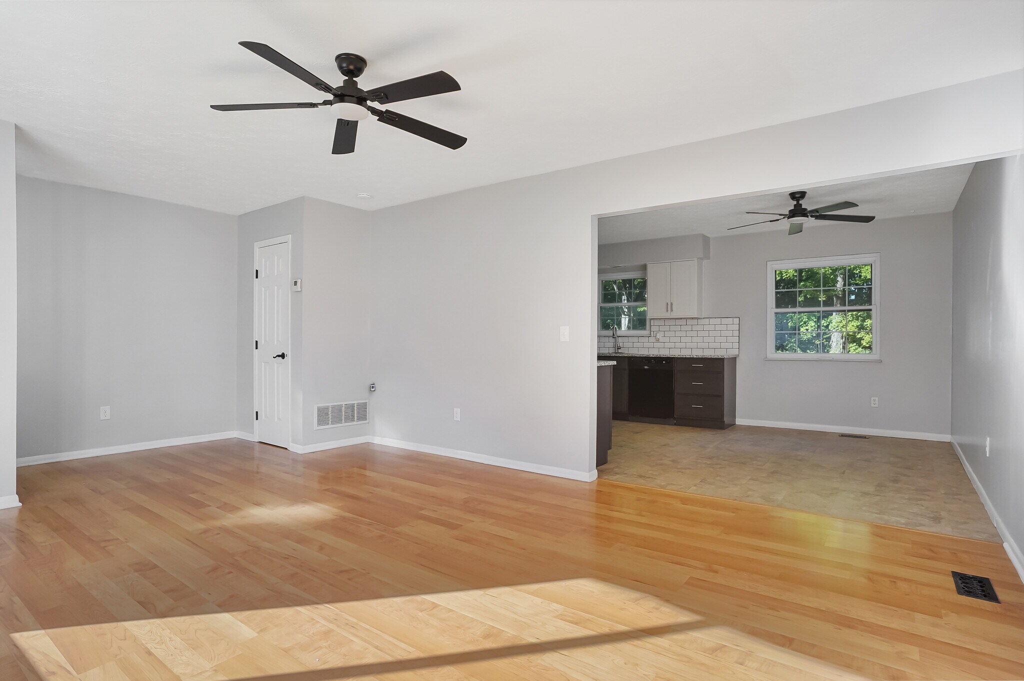 Building Photo - 5758 Beech Dr