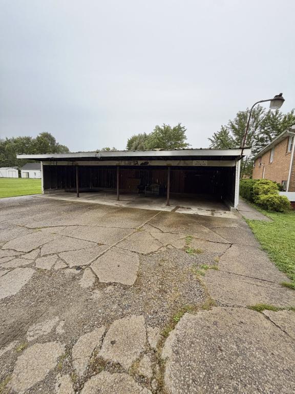 Building Photo - 525 North Rd