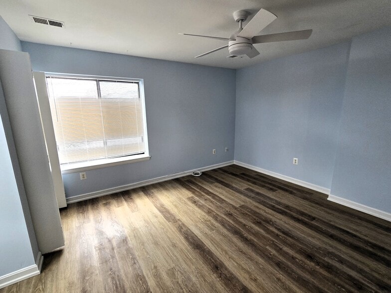 Bedroom 1 - 2033 N Cameron St