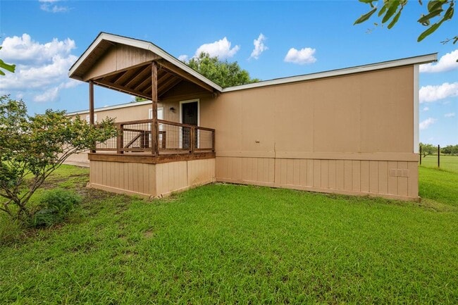Building Photo - 360 Shady Oaks Dr