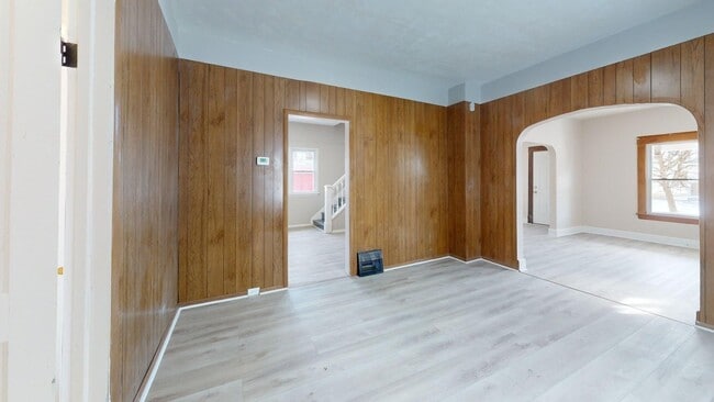 Building Photo - Slavic Village - 4 Bedroom - Single Family Home