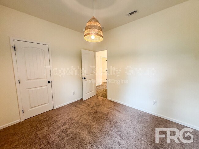 Building Photo - 3919 Wilum Cir