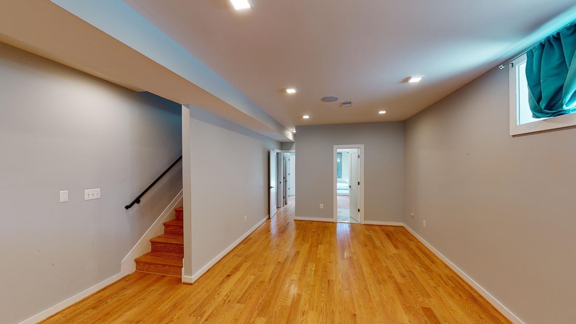 Building Photo - 409 Upshur St NW