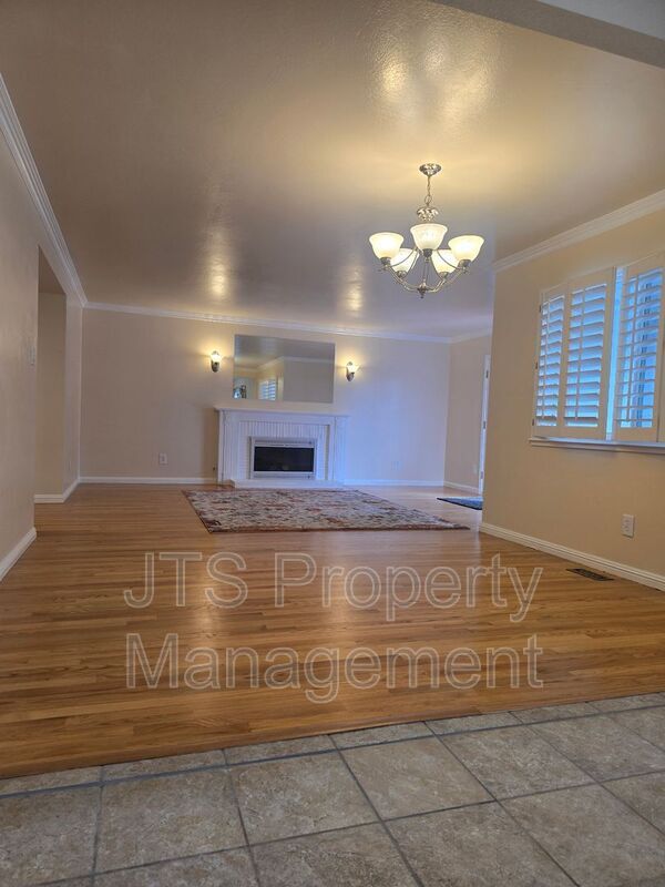 Building Photo - 1033 Woodshire Way