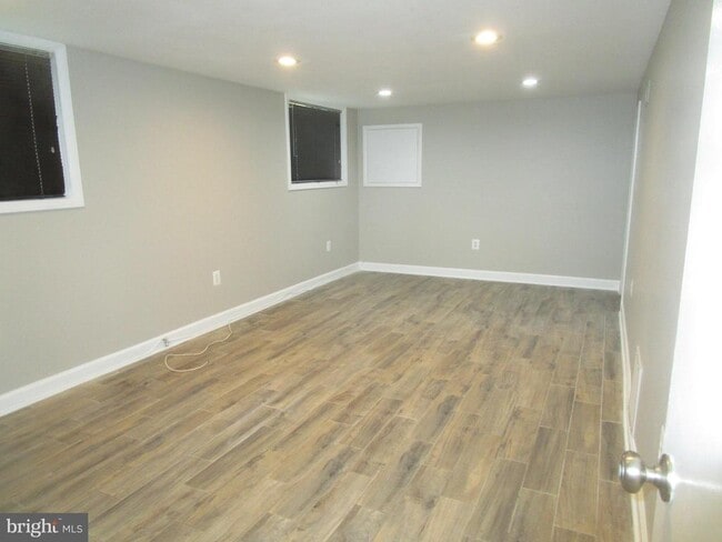 Building Photo - 1908 Fenwood Ave