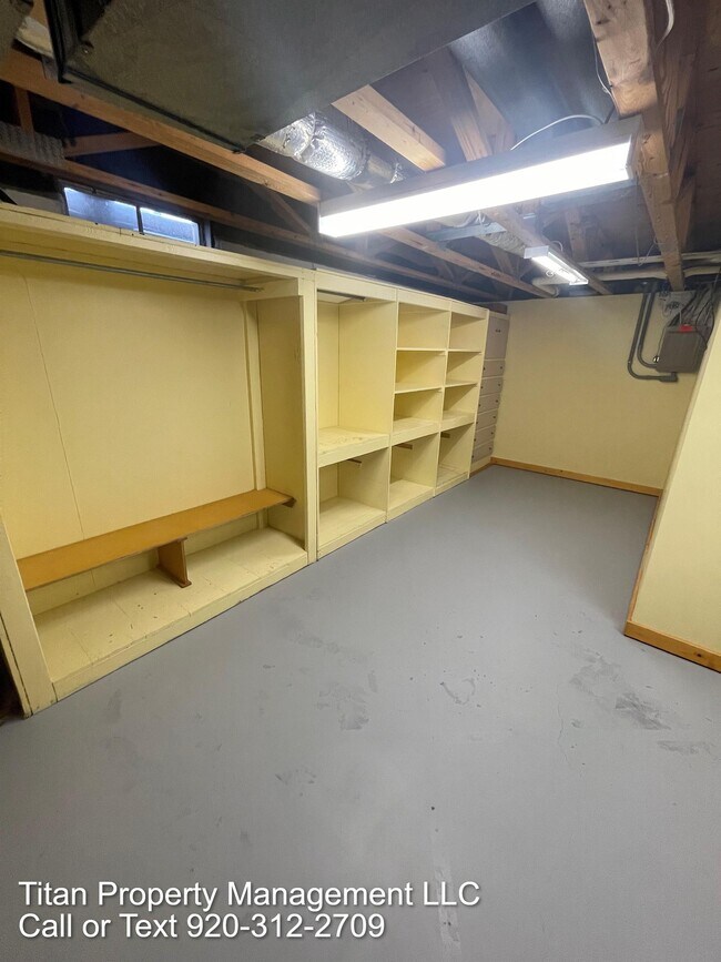 Building Photo - 1371 Inverness Ln